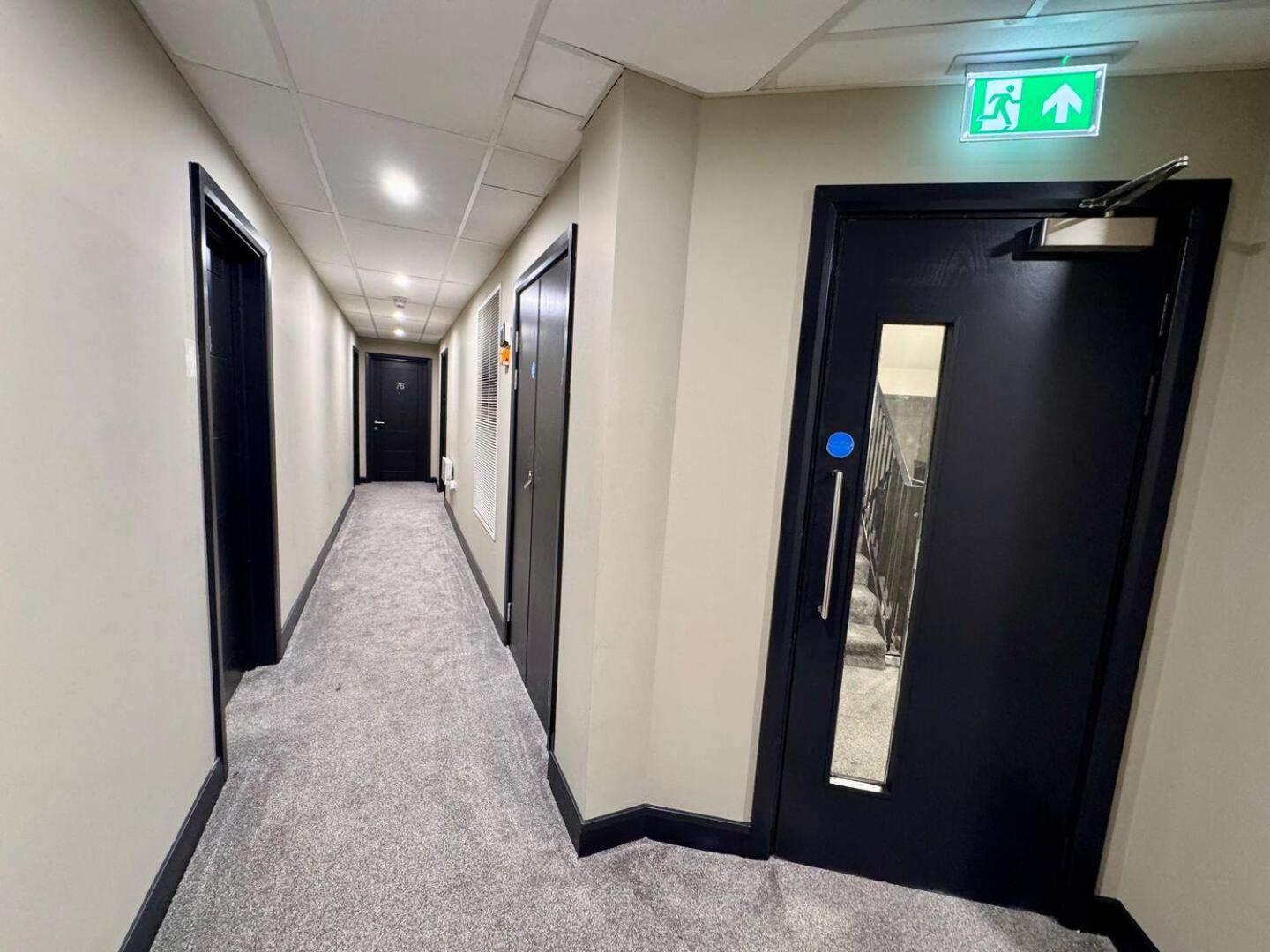 Modern City Apartment - Sleeps 4 & Walk To Arena Leeds  Ngoại thất bức ảnh