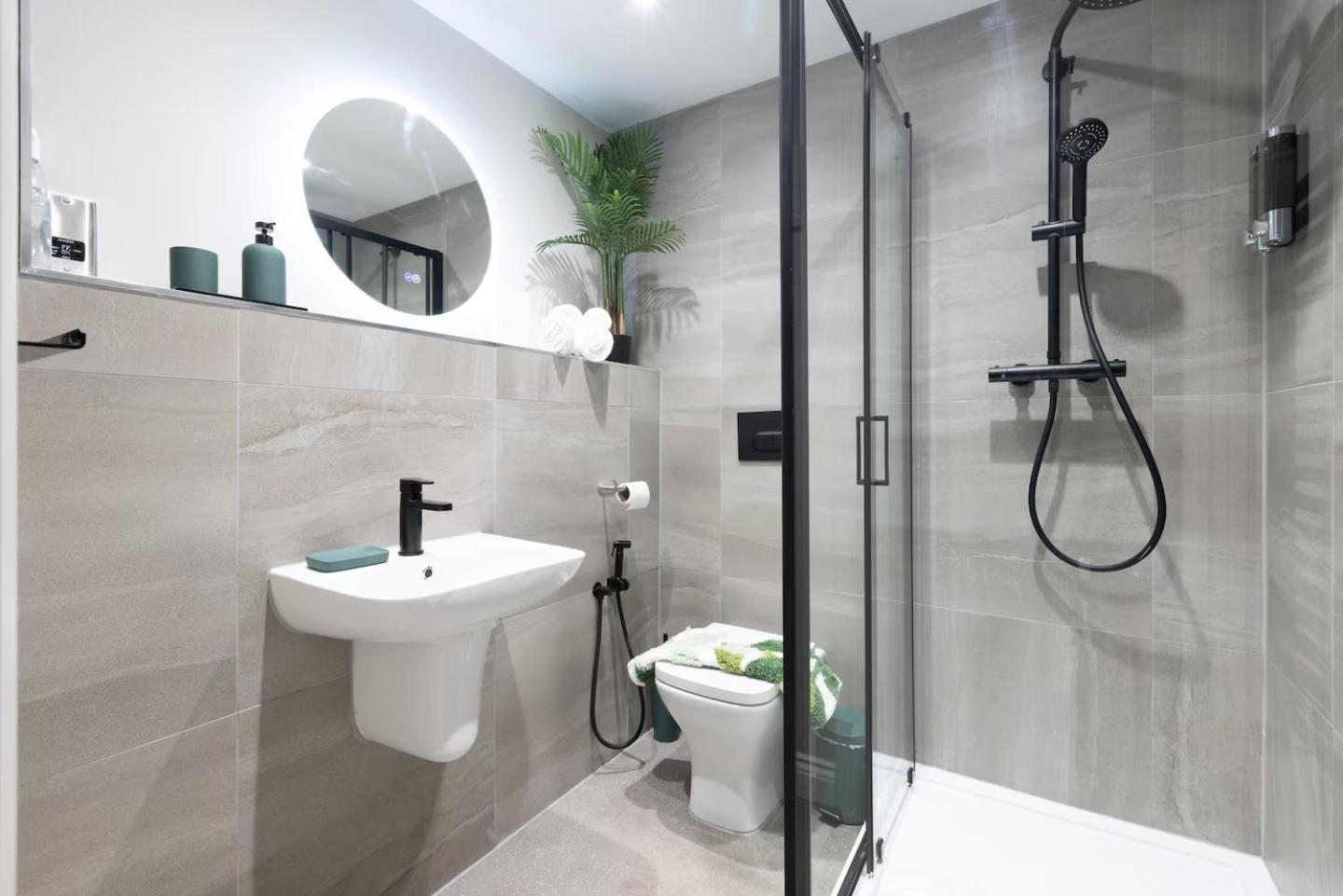 Modern City Apartment - Sleeps 4 & Walk To Arena Leeds  Ngoại thất bức ảnh